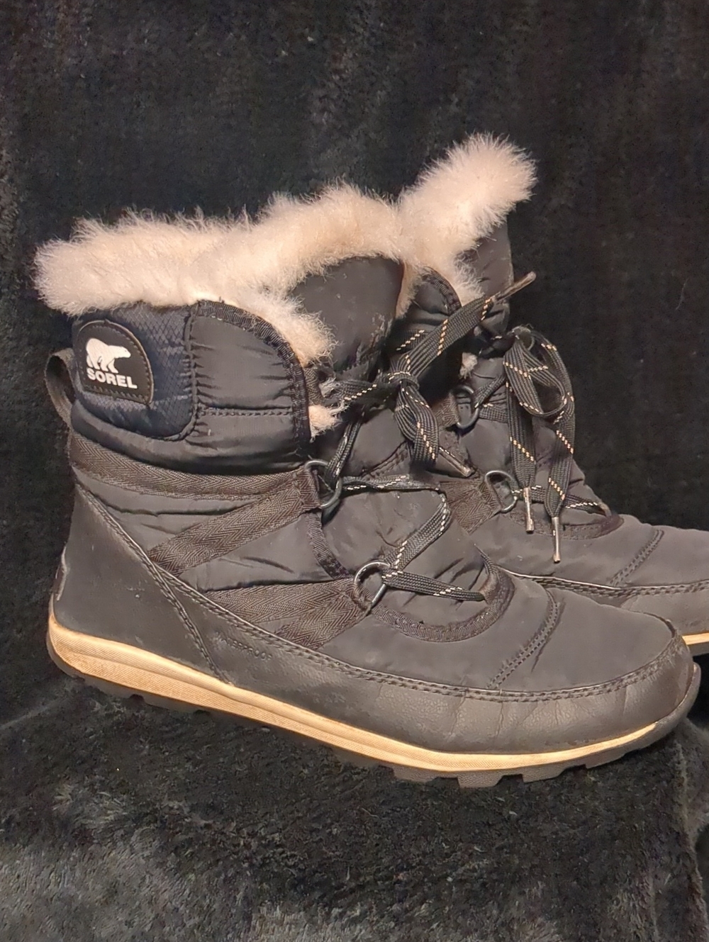 Sorel Women's Black and Tan Faux Fur Winter Lace-Up Boots